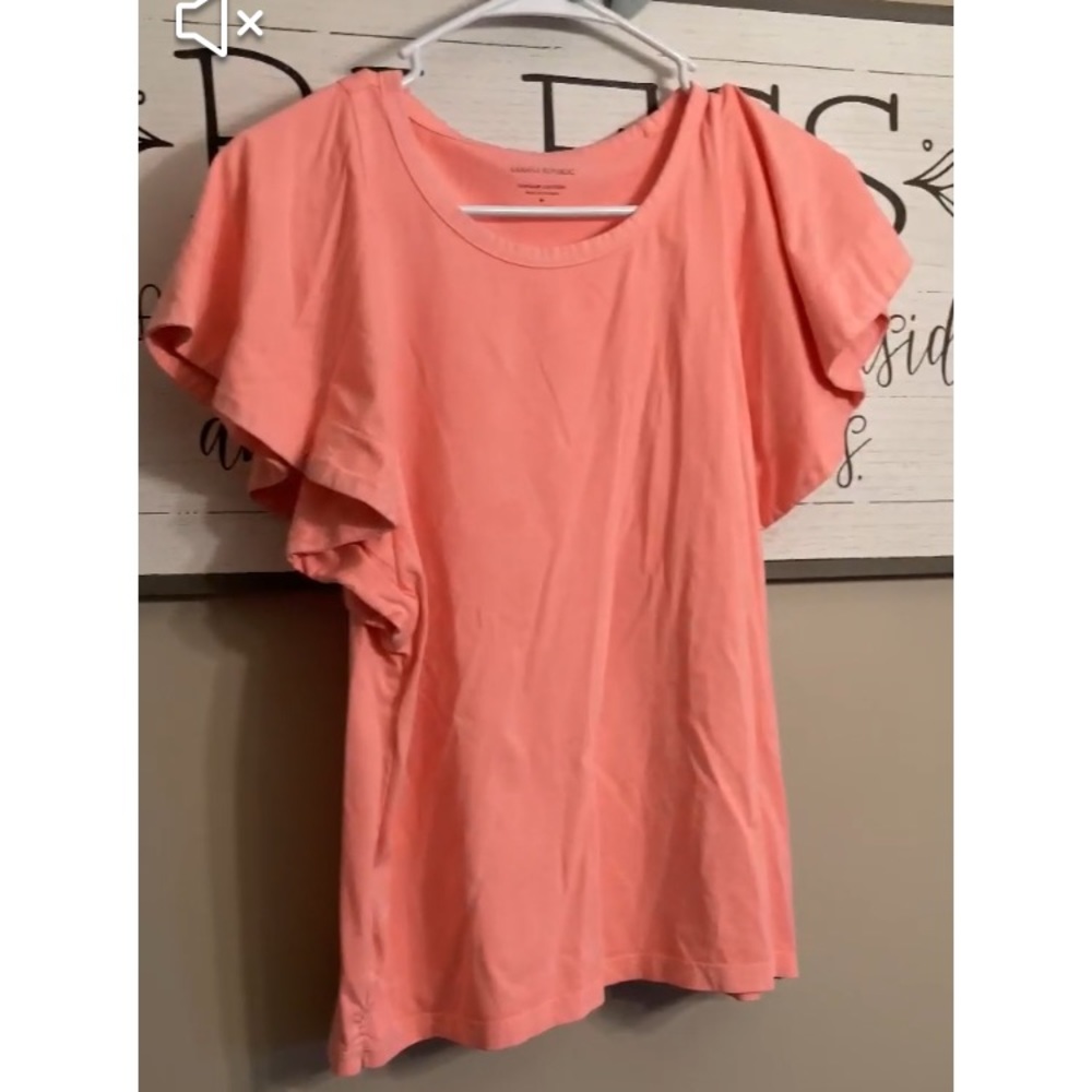 Banana Republic Bright Coral Flutter Tee M